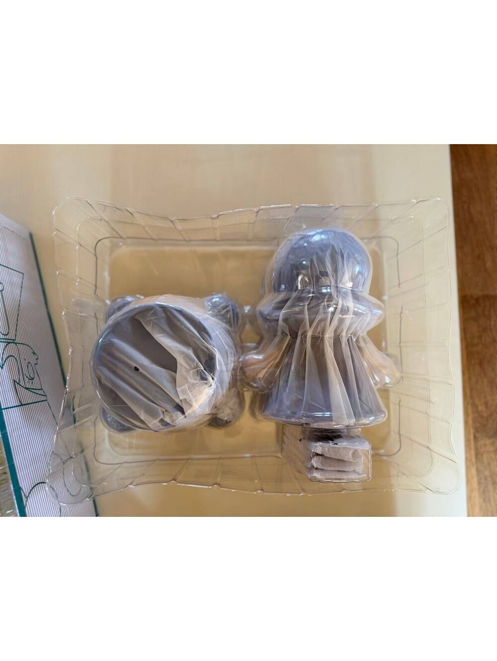 MEGA ROYAL MOLLY 400% Monet-Les Nymphéas POP MART (USA) New Open Box - Picture 6 of 9